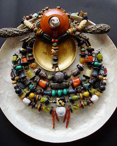 neck adormnenmt / jewlery